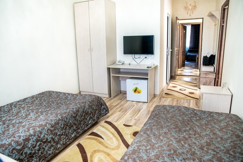 Rich Hotel Bichkek Extérieur photo