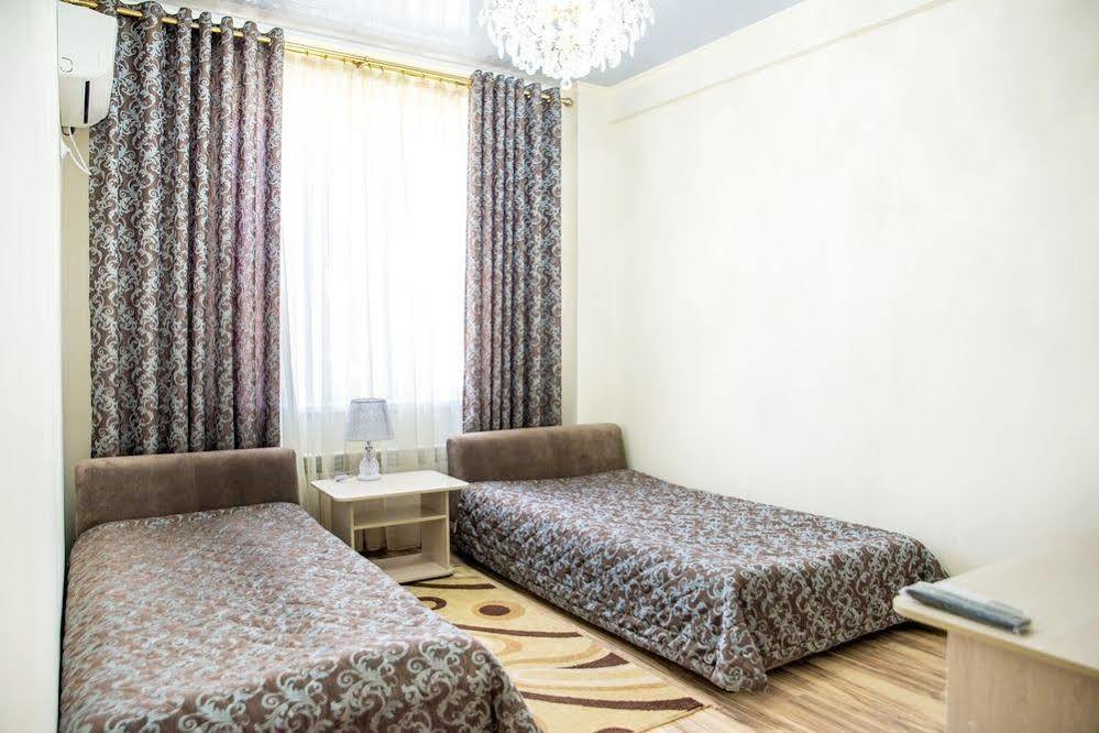 Rich Hotel Bichkek Extérieur photo